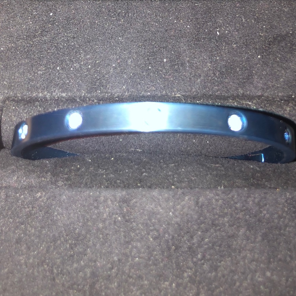 BRAND NEW B TIFF BLUE STAR BRACELET
